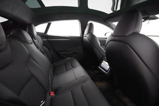 2021 Tesla Model S — photo 3 of 30