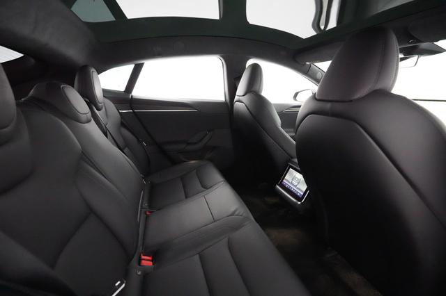 2021 Tesla Model S — photo 3 of 30