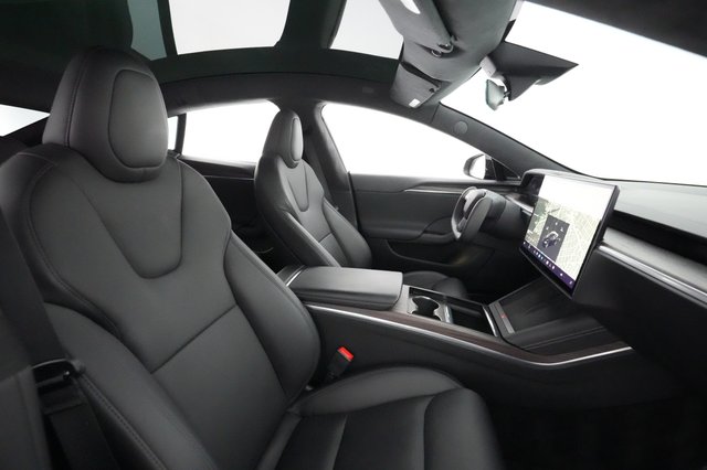 2021 Tesla Model S — photo 17 of 30