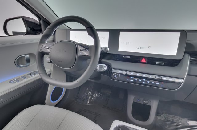 2024 Hyundai IONIQ 5 — photo 20 of 28