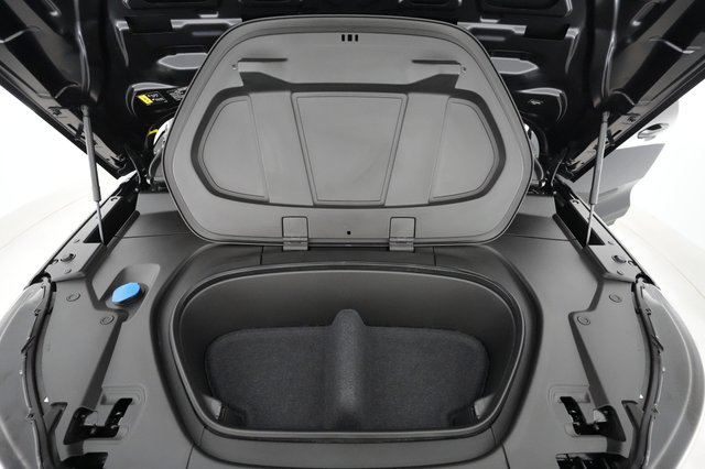2023 Volvo XC40 Recharge — photo 20 of 32