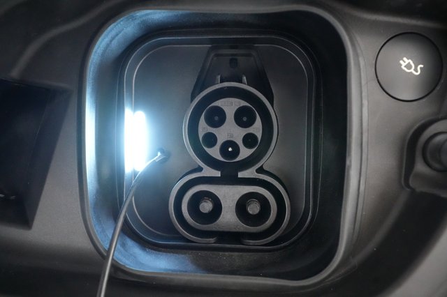 2023 Volvo XC40 Recharge — photo 19 of 32