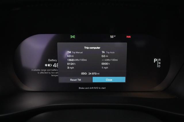 2023 Volvo XC40 Recharge — photo 4 of 32