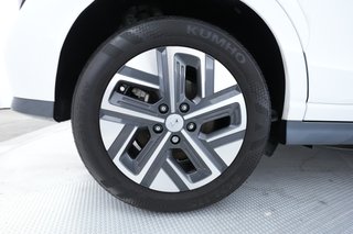 2022 Hyundai Kona — photo 14 of 30