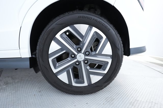 2022 Hyundai Kona — photo 12 of 30