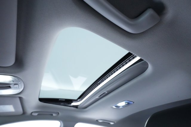 2022 Hyundai Kona — photo 18 of 30