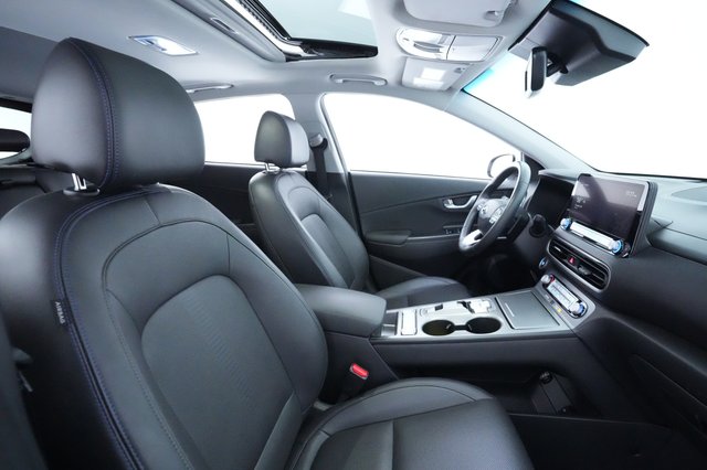 2022 Hyundai Kona — photo 17 of 30