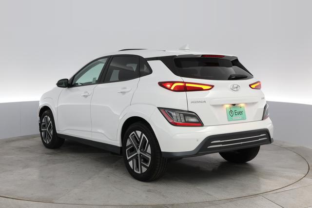 2022 Hyundai Kona — photo 9 of 30
