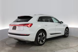 2022 Audi e-tron — photo 3 of 23