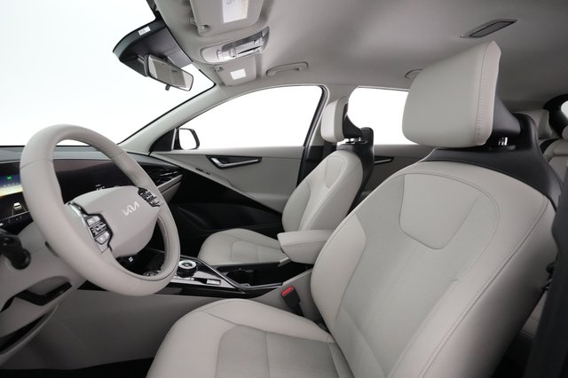 2023 Kia Niro EV — photo 15 of 31