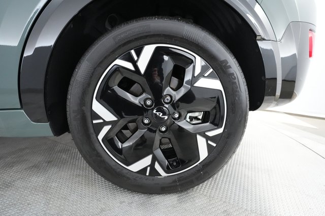2023 Kia Niro EV — photo 12 of 31