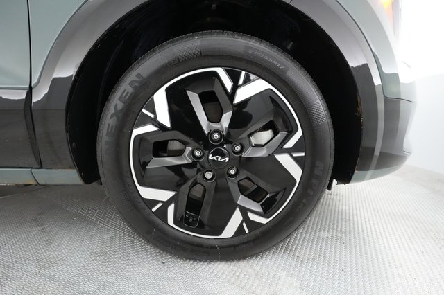 2023 Kia Niro EV — photo 13 of 31