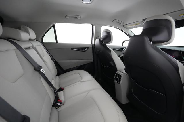 2023 Kia Niro EV — photo 3 of 31