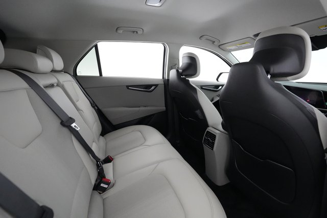 2023 Kia Niro EV — photo 3 of 31