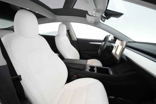 2021 Tesla Model 3 — photo 17 of 73
