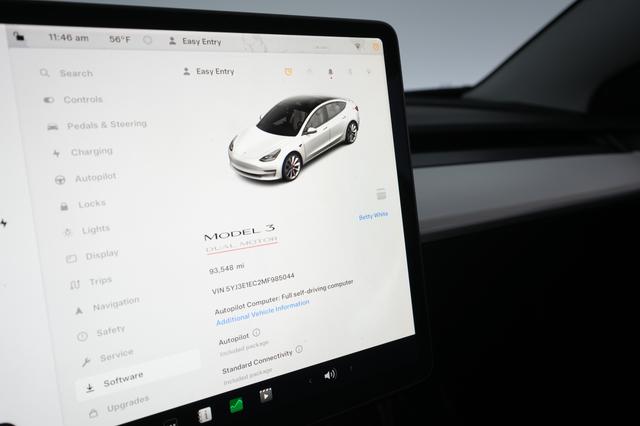 2021 Tesla Model 3 — photo 4 of 73
