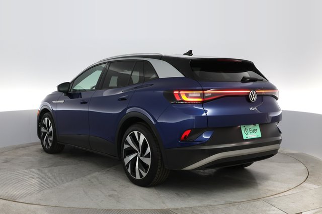 2021 Volkswagen ID.4 — photo 11 of 39