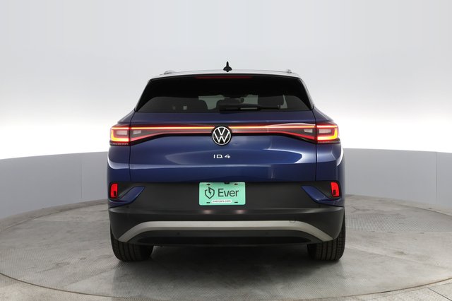 2021 Volkswagen ID.4 — photo 10 of 39