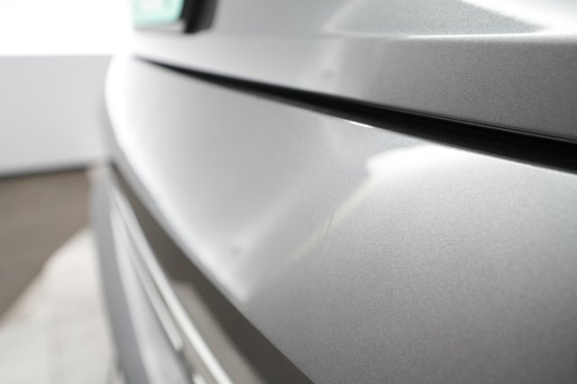 2019 Audi e-tron — photo 26 of 31