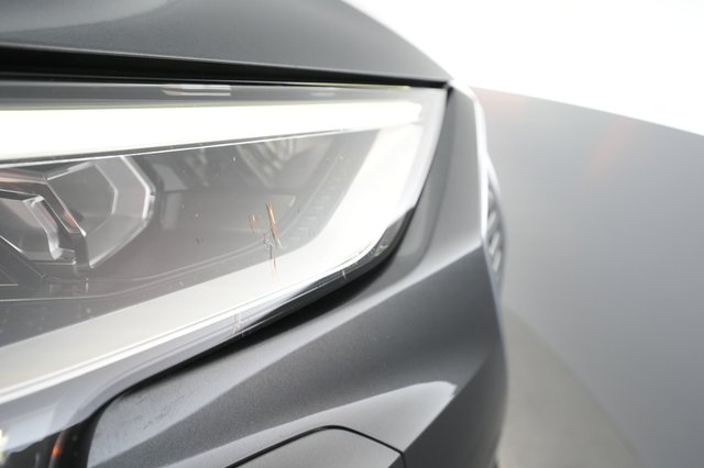 2019 Audi e-tron — photo 25 of 31