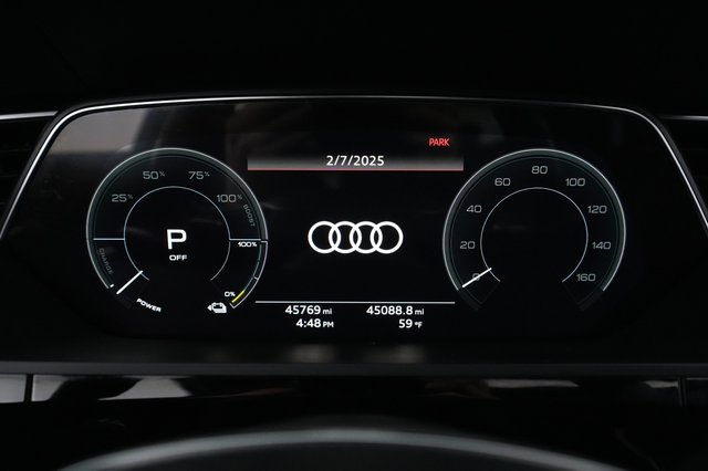 2019 Audi e-tron — photo 4 of 31