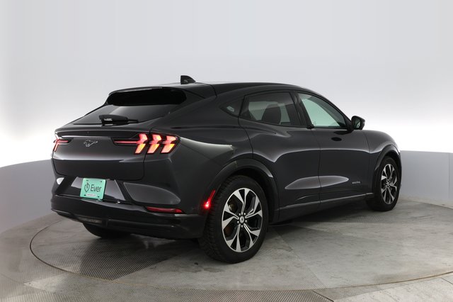 2022 Ford Mustang Mach-E — photo 2 of 36