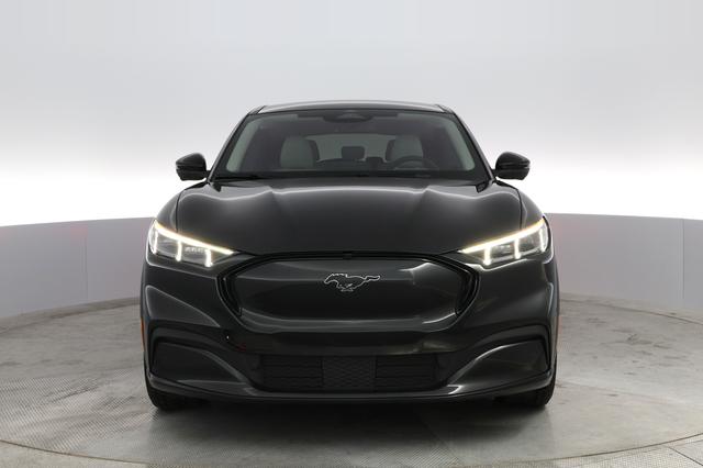 2022 Ford Mustang Mach-E — photo 5 of 36