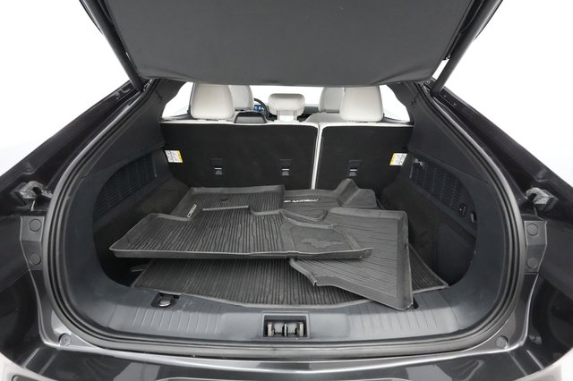 2022 Ford Mustang Mach-E — photo 20 of 36