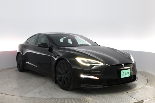 2022 Tesla Model S — photo 6 of 31