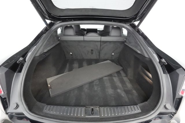 2022 Tesla Model S — photo 21 of 31