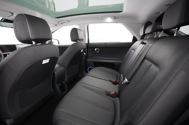 2024 Hyundai IONIQ 5 — photo 16 of 30