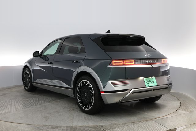 2024 Hyundai IONIQ 5 — photo 9 of 30