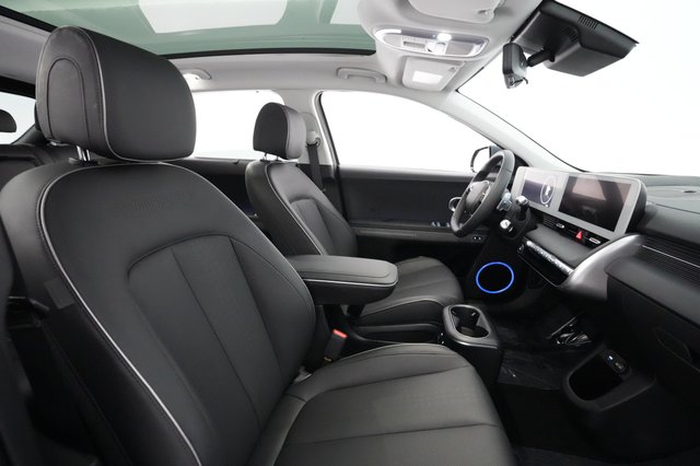 2024 Hyundai IONIQ 5 — photo 17 of 30