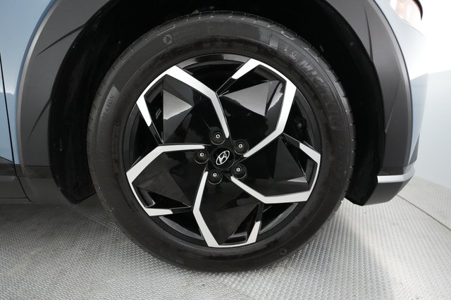 2023 Hyundai IONIQ 5 — photo 13 of 28