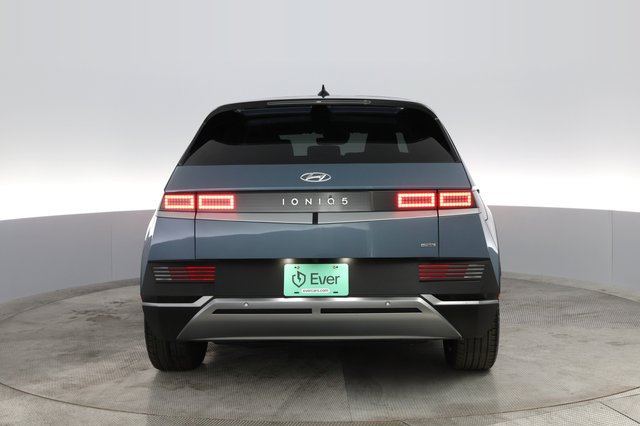 2023 Hyundai IONIQ 5 — photo 8 of 28