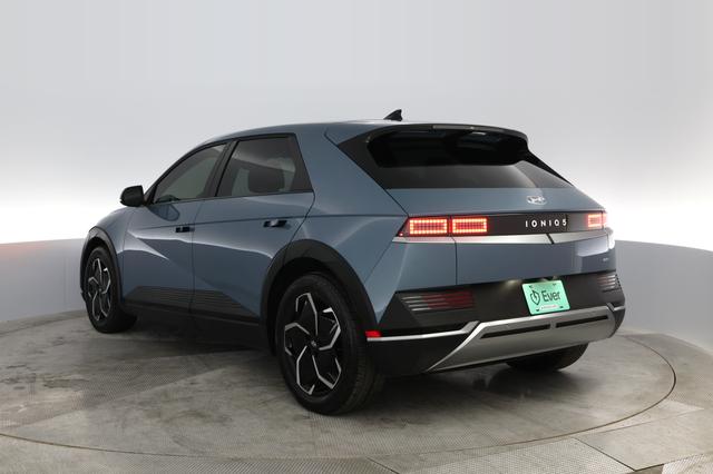 2023 Hyundai IONIQ 5 — photo 9 of 28