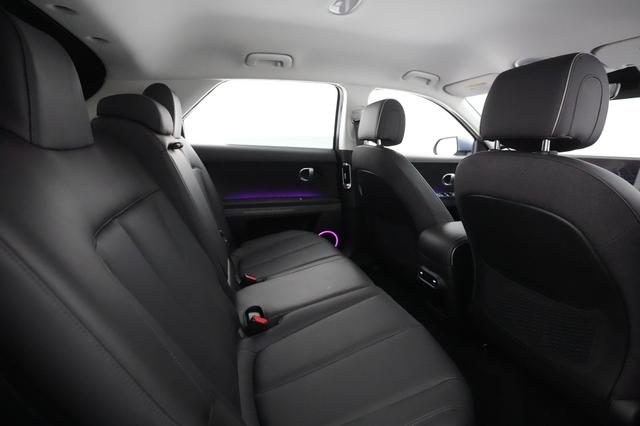 2023 Hyundai IONIQ 5 — photo 3 of 28
