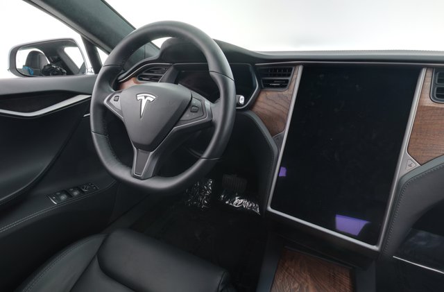 2020 Tesla Model S — photo 3 of 42