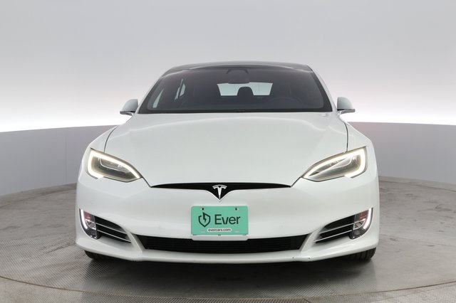 2020 Tesla Model S — photo 7 of 42