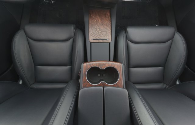 2020 Tesla Model S — photo 19 of 42