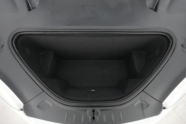 2020 Tesla Model S — photo 25 of 42