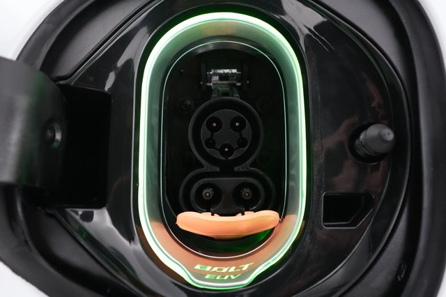 2022 Chevrolet Bolt EUV — photo 19 of 26