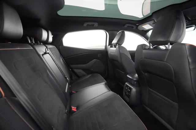 2022 Ford Mustang Mach-E — photo 3 of 38