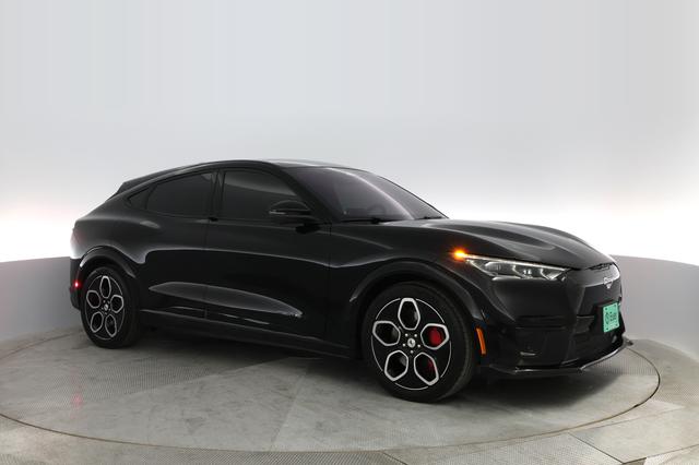 2022 Ford Mustang Mach-E — photo 7 of 38