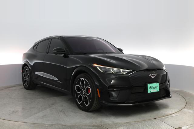 2022 Ford Mustang Mach-E — photo 6 of 38