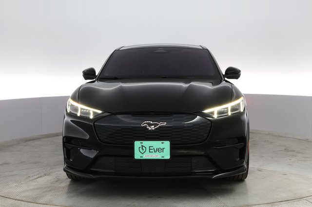2022 Ford Mustang Mach-E — photo 5 of 38