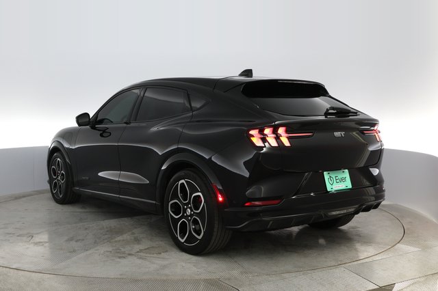 2022 Ford Mustang Mach-E — photo 9 of 38