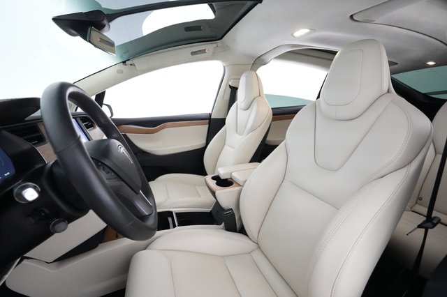 2019 Tesla Model X — photo 15 of 41