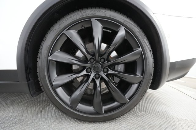 2019 Tesla Model X — photo 12 of 41