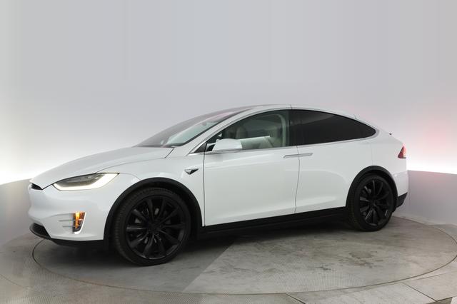 2019 Tesla Model X — photo 10 of 41